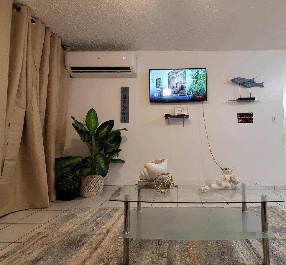 Beach Apartments At Marbella Del Caribe Сан Хуан Екстериор снимка